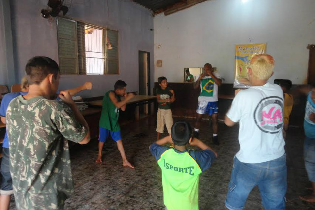 Projeto “Marcados para Servir” promove aulas gratuitas  para moradores da Vila Valderez e Mariana. - Crédito: Foto: Flávio Verão