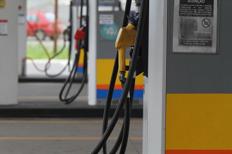 Gasolina tem uma pequena queda no preço em julho, aponta Procon de Dourados - Crédito: Divulgação