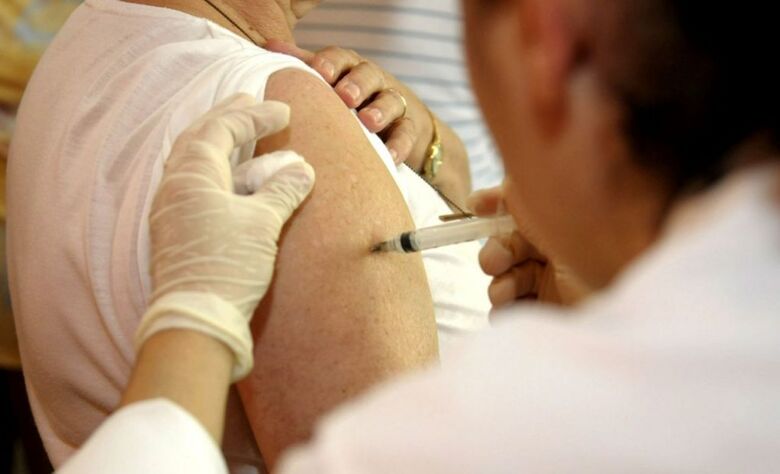 Três grupos de risco puxam para baixo o índice de vacinação em Dourados - 