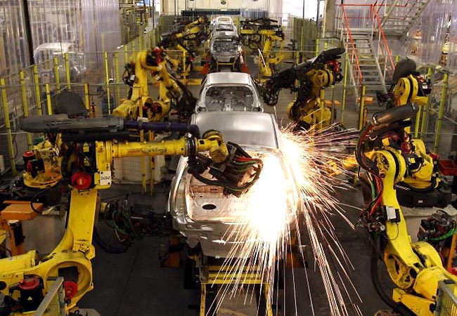 Atividade industrial chega a 69% da capacidade em agosto, diz CNI - 
