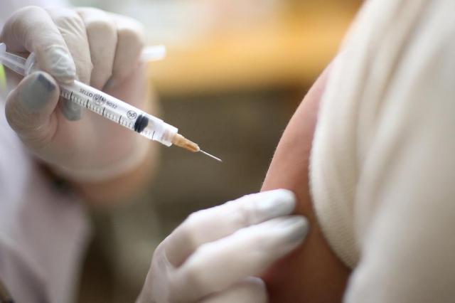 Ministério quer vacinar mais de 20 milhões de adolescentes contra HPV - 