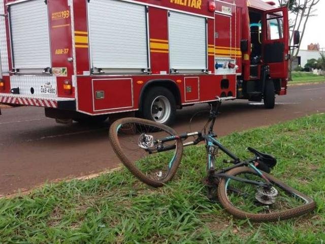 Ciclista fica em estado grave depois de ser atropelado por caminhonete - Crédito: Osvaldo Duarte