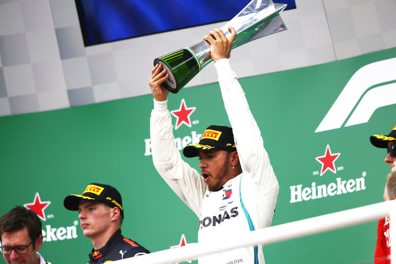 Hamilton vence GP do Brasil e Mercedes conquista 5º título da F1 - Crédito: Andy Hone Pirelli/Lat Images/Fotos Públicas