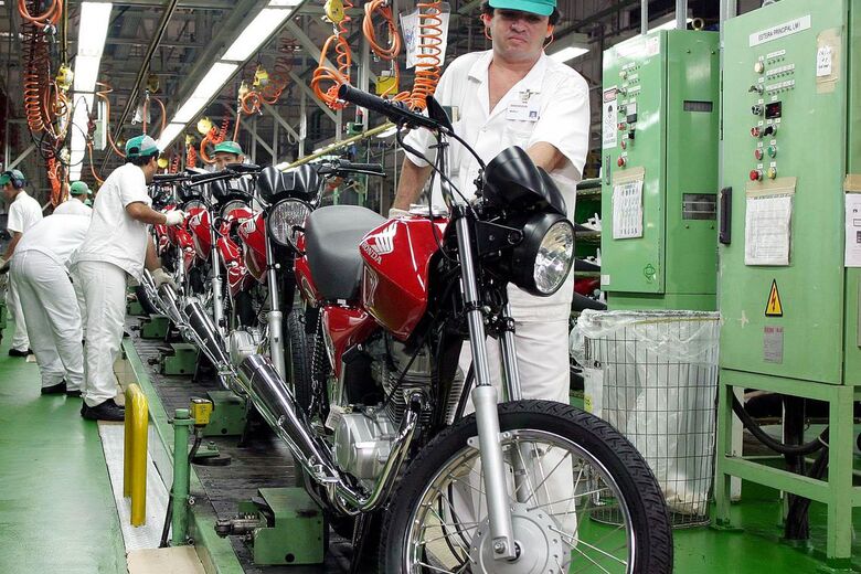 Produção industrial no Brasil cai 1,8% em setembro, diz IBGE - Crédito: Arquivo