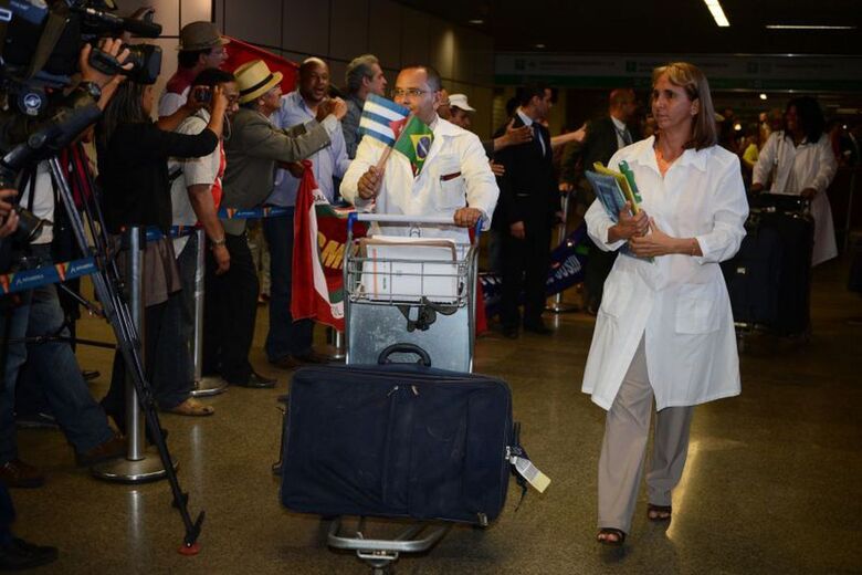 Seleção para preencher vagas de médicos cubanos ocorre ainda este mês - Crédito: Arquivo