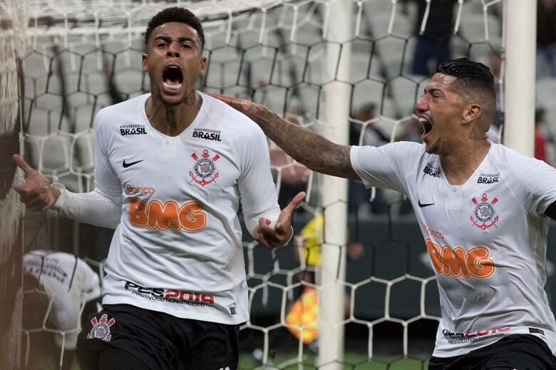 Gustavo marcou no final e garantiu o empate - Crédito: Daniel Augusto Jr. / Agência Corinthians