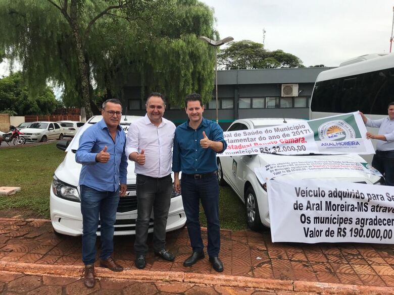 Deputado Renato Câmara destinou emendas no valor R$ 60 mil que possibilitaram a compra de dois novos veículos para a saúde em Aral Moreira - Crédito: divulgação