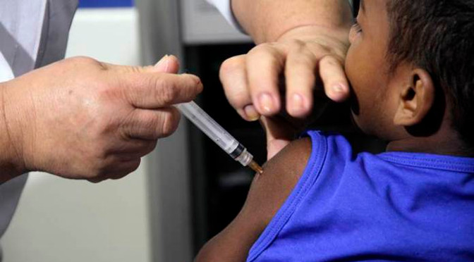 A vacinação de rotina contra o sarampo deve ser mantida na população de 1 (um) ano até 49 anos de idade - Crédito: Divulgação