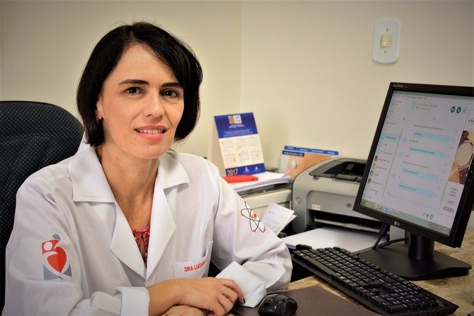 A médica endocrinologista e metabologista Luciana Secchi - Crédito: divulgação