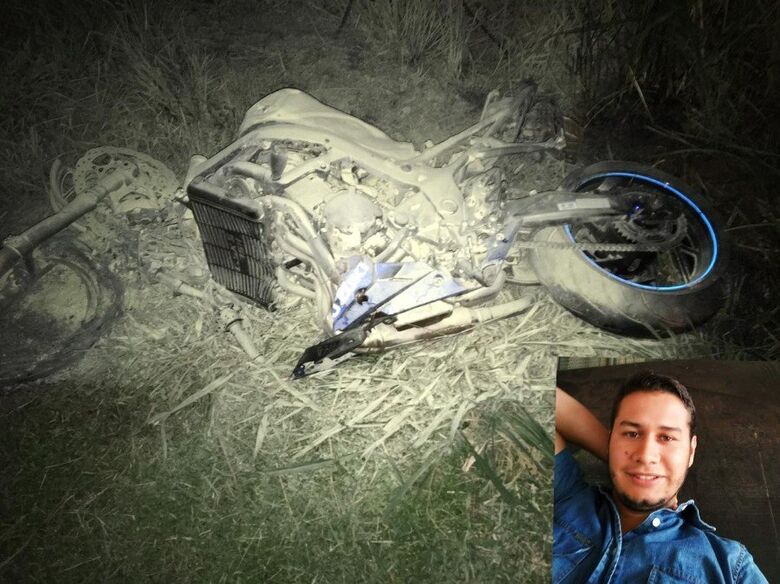 Na BR-163, motociclista bate em traseira de carreta e morre a caminho de casa - Crédito: Caarapó News