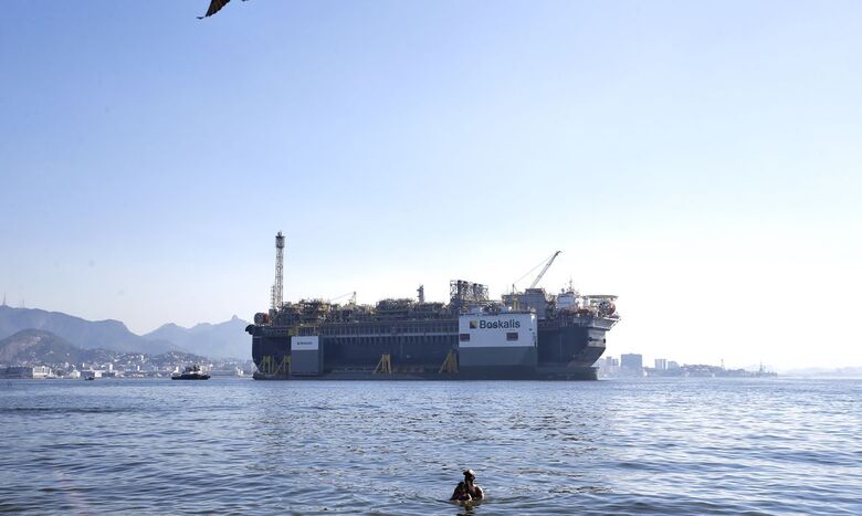 Petrobras anuncia descoberta de nova camada de óleo no pré-sal - Crédito: Tânia Rêgo/Agência Brasil