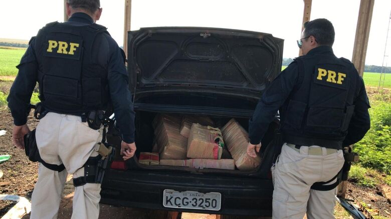 Moradores de Dourados são presos com droga próximo a fronteira - 