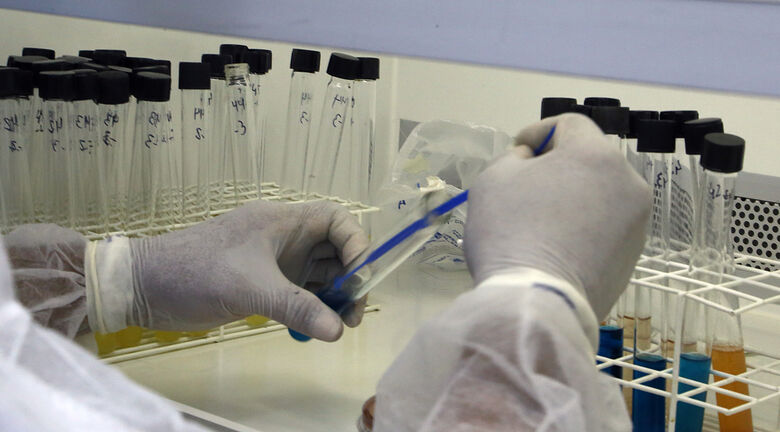 Laboratórios, drogarias e farmácias são obrigadas notificar casos suspeitos e testados de Coronavírus à SES - 