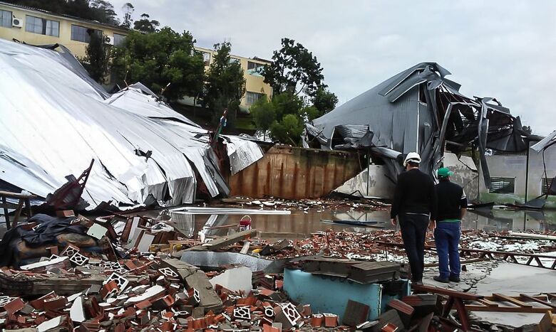 Defesa Civil levanta danos causados pela passagem de ciclone em SC - Crédito: Agência Brasil