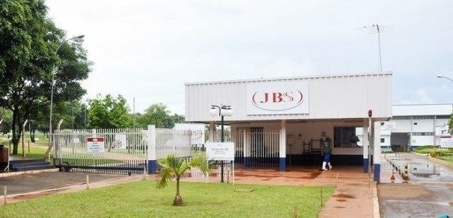 JBS oferece mais de 300 vagas de emprego em Dourados - 