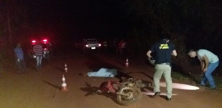 Homem morre após colisão frontal entre caminhonete e moto - Crédito: Foto: Cido Costa