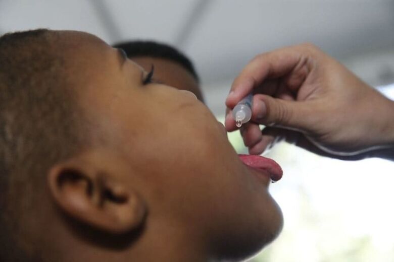 Longe do ideal, Dourados imunizou 4 mil crianças contra a Poliomielite - 