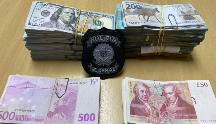 Polícia apreende R$ 500 mil em operação contra fraude no Detran - Crédito: Polícia Federal
