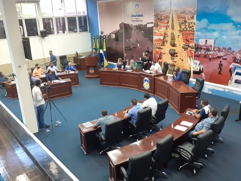 Alan Guedes reúne vereadores eleitos na Câmara de Dourados - 