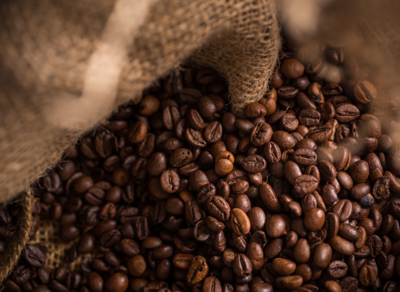 Exportações dos Cafés do Brasil atingem 4,1 milhões de sacas em outubro e batem recorde histórico para o mês - 