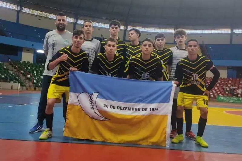 Brasil vence na prorrogação e fatura Mundial de Futsal