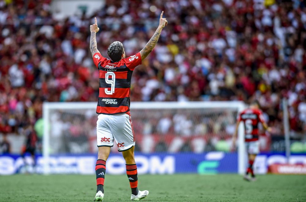 São Paulo vence o Bahia e conquista primeiro triunfo fora de casa