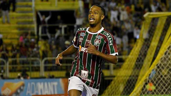 Time de futebol inspirado nas cores do Fluminense é destaque no