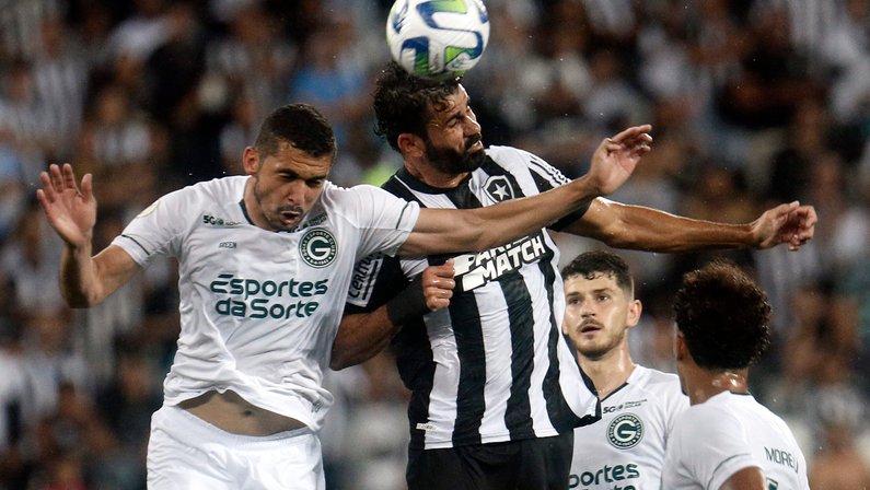 Fluminense e Internacional empatam no Maracanã: 2 a 2 - O Progresso