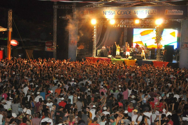 FICA e Fronteira Criativa acontecem neste final de semana na Praça Pedro  Manvaliller